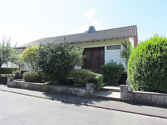 Foto Einfamilienbungalow in TOP-Lage von Limburg-Linter